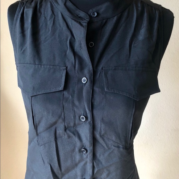 J Crew Button Front Black Sleeveless Blouse Sz 2 - Picture 3 of 6